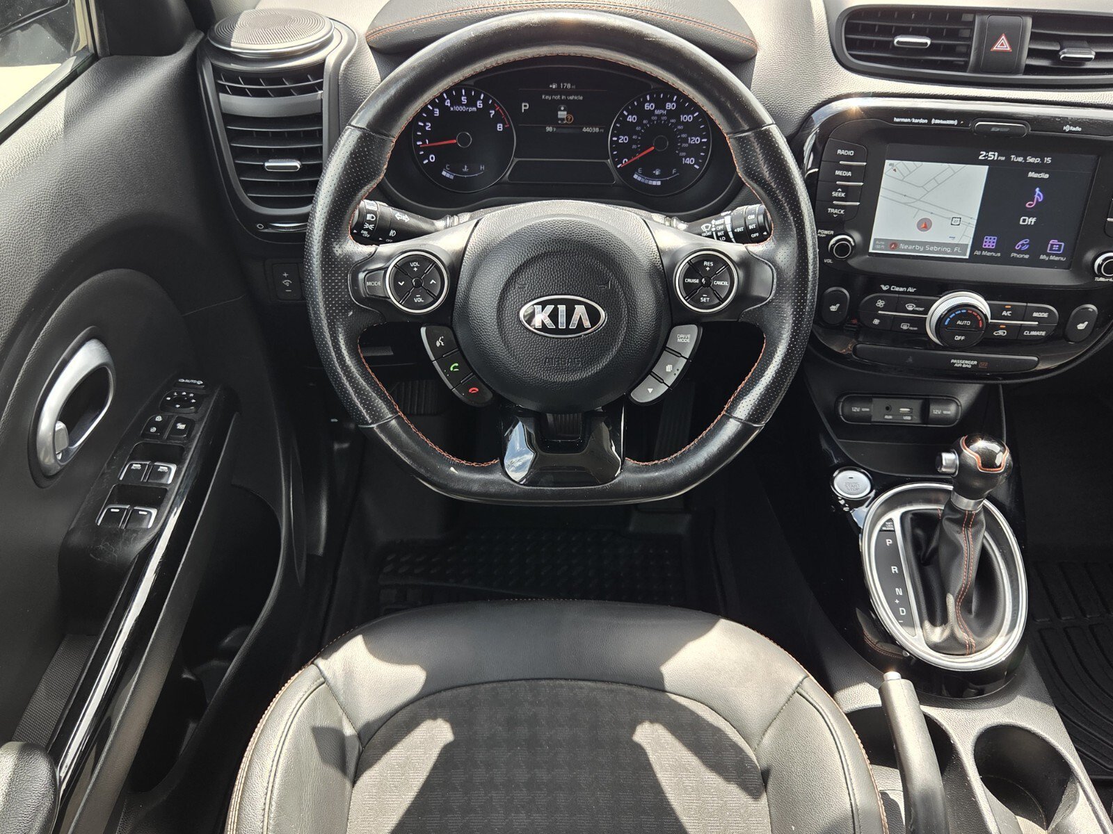 Used 2018 Kia Soul ! w/ Tech Package FWD image 6