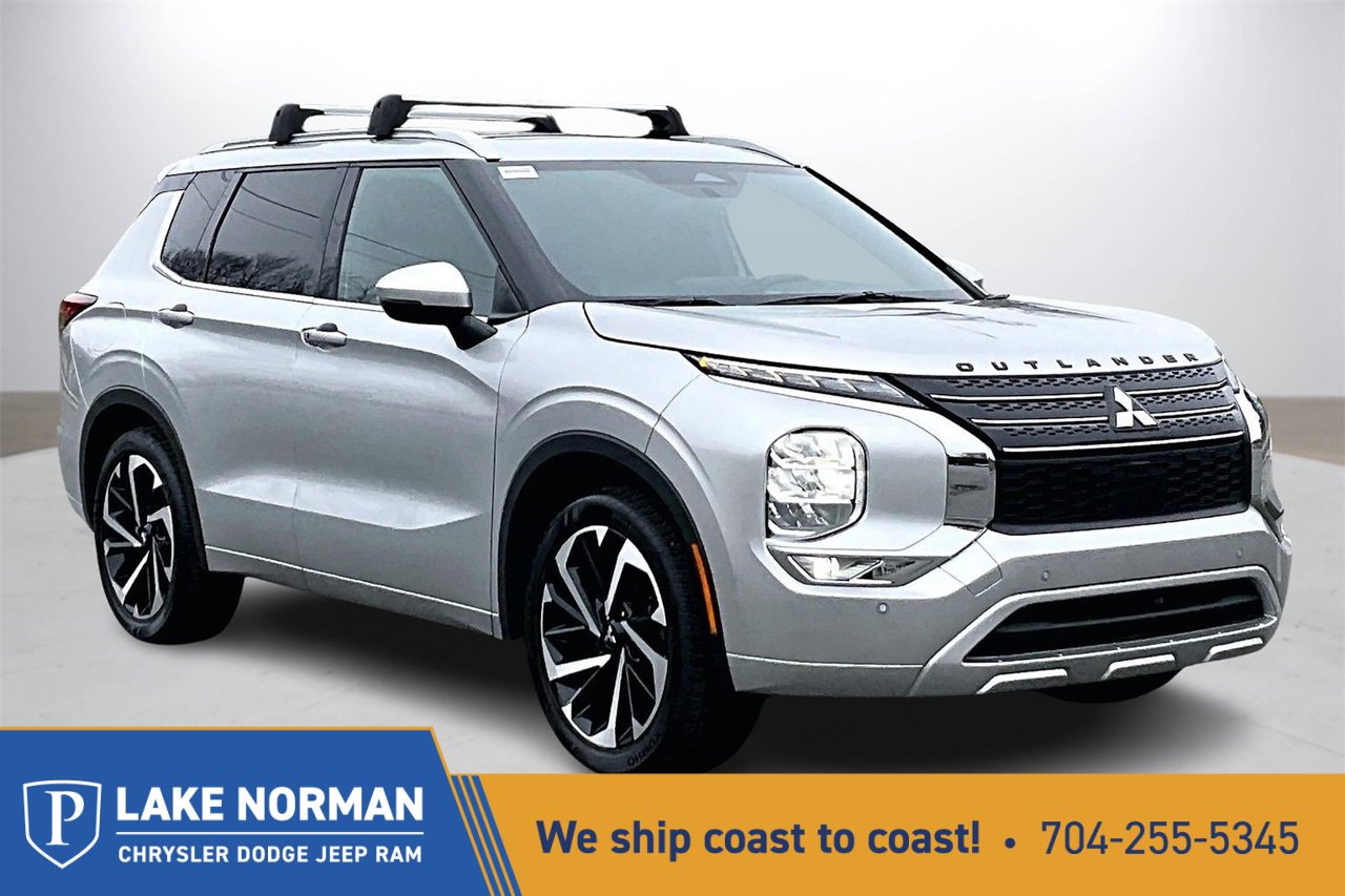 Used 2022 Mitsubishi Outlander SEL image 1