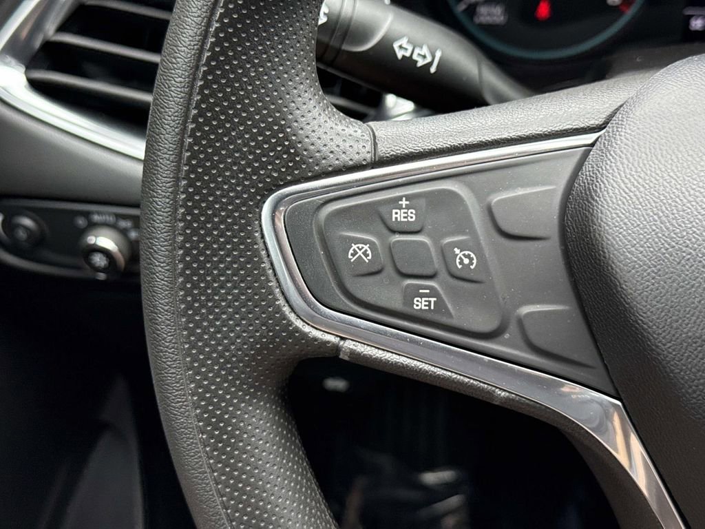 Used 2020 Chevrolet Malibu LT image 37