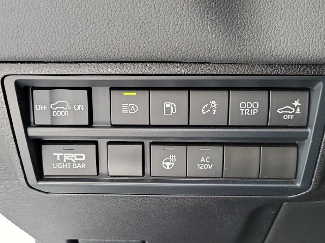 Used 2025 Toyota Sequoia TRD Pro AWD/4WD image 32