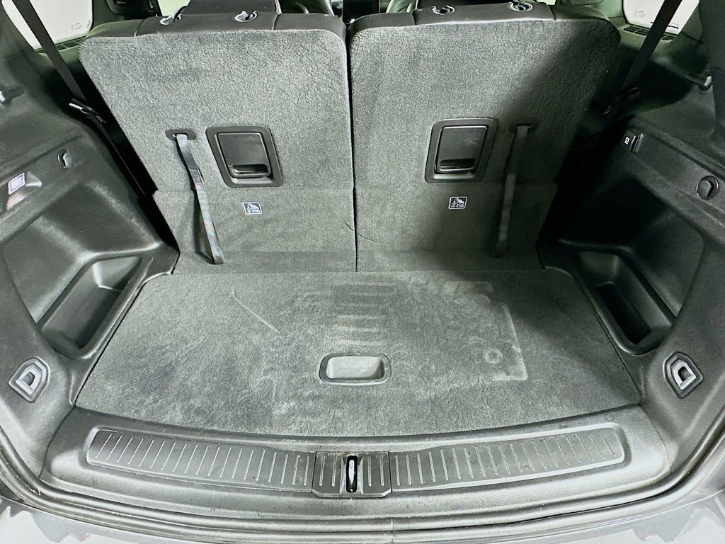 Certified 2023 Jeep Grand Cherokee L Laredo image 38