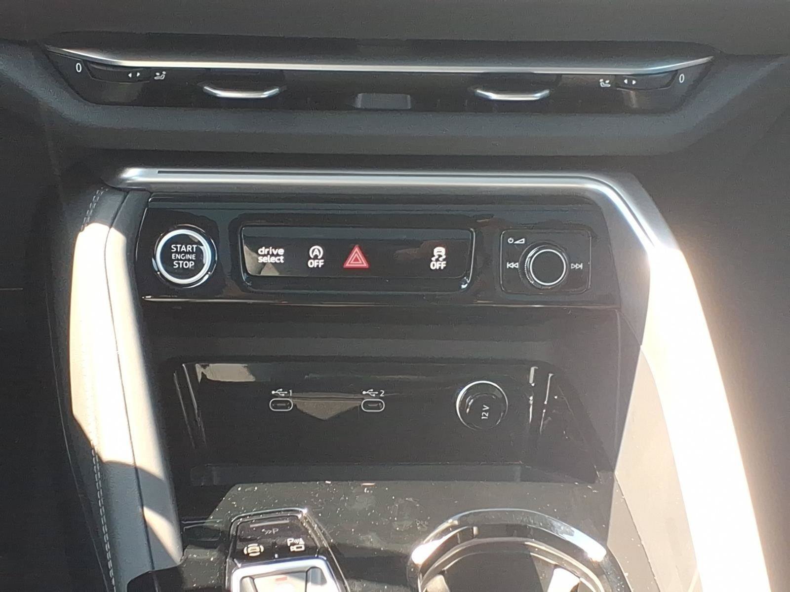 Certified 2025 Audi Q5 Premium Plus w/ Premium Plus AWD/4WD image 17