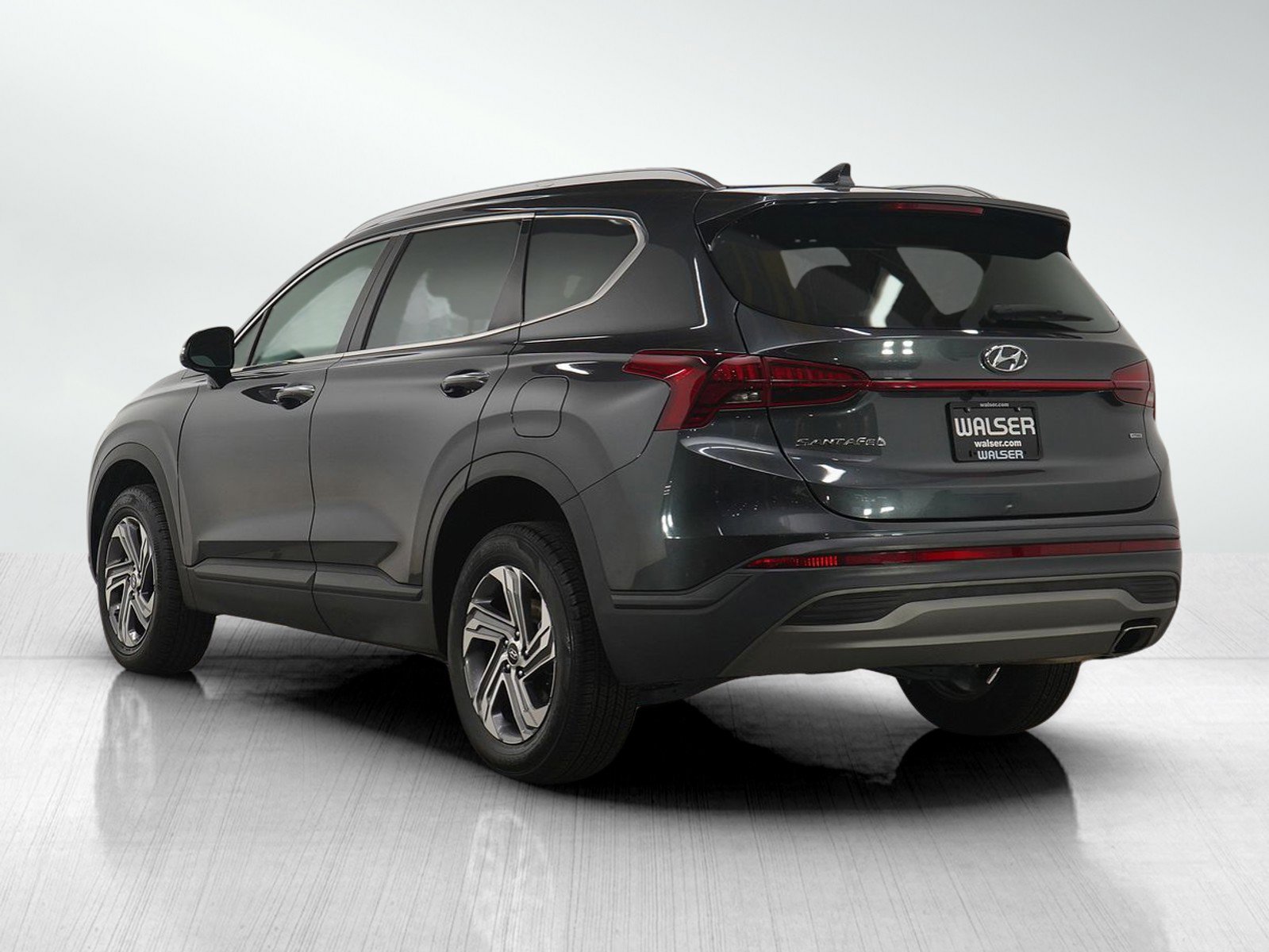 Used 2023 Hyundai Santa Fe SEL image 3