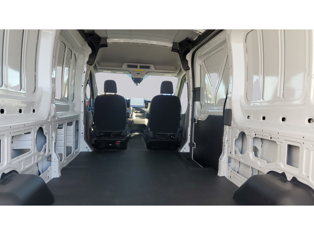 New 2026 Ford Transit 250 148 Medium Roof RWD image 19