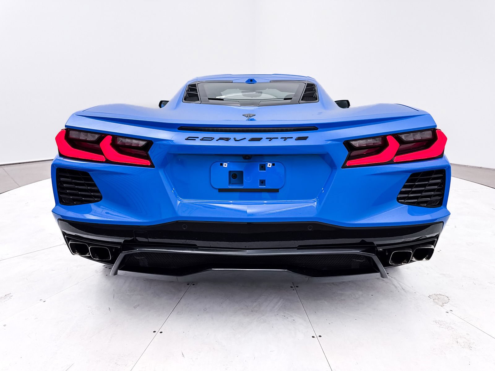 Used 2021 Chevrolet Corvette Stingray Preferred Cpe w/ Engine Appearance Package RWD image 16