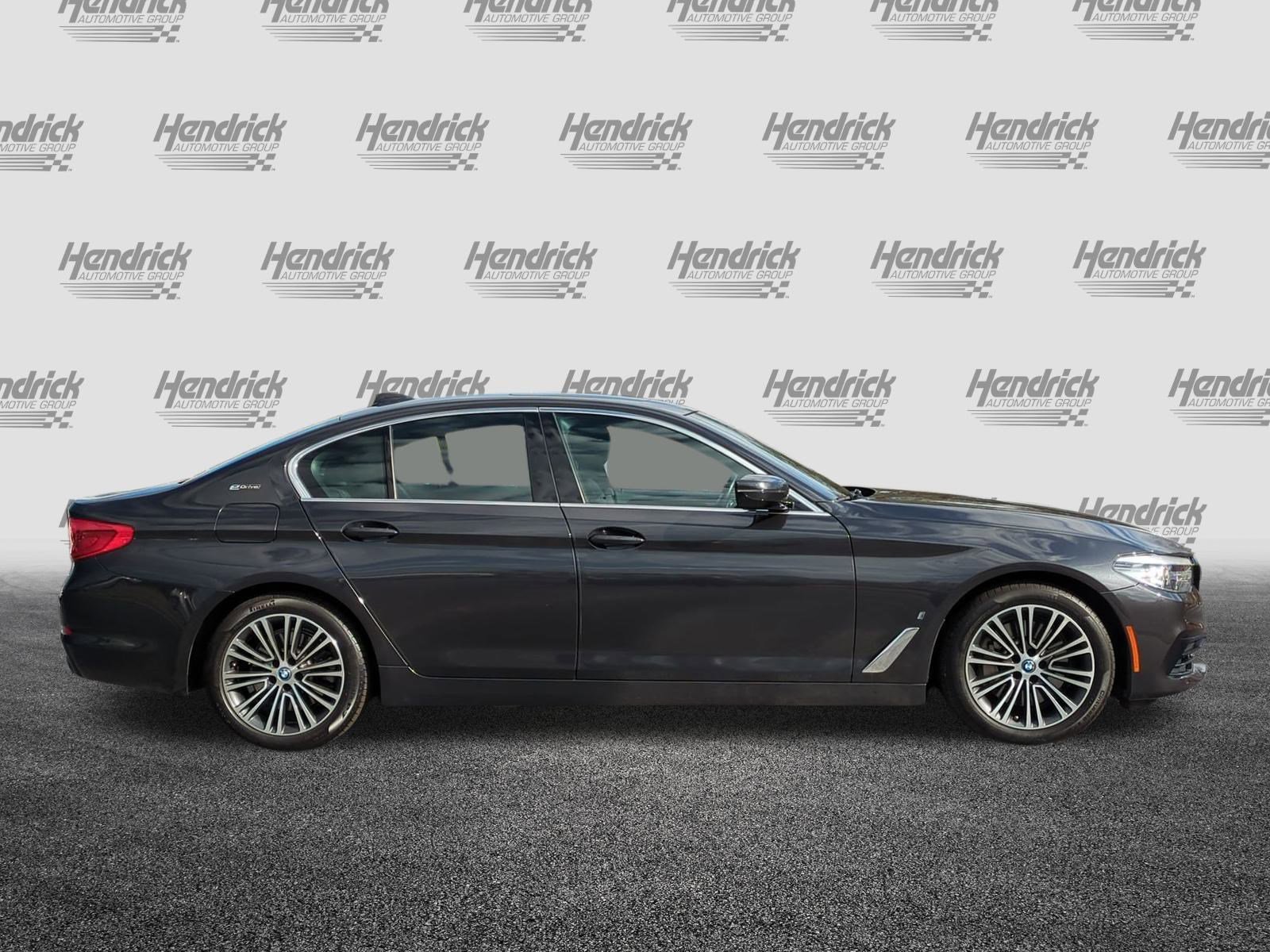 Used 2019 BMW 530e image 11