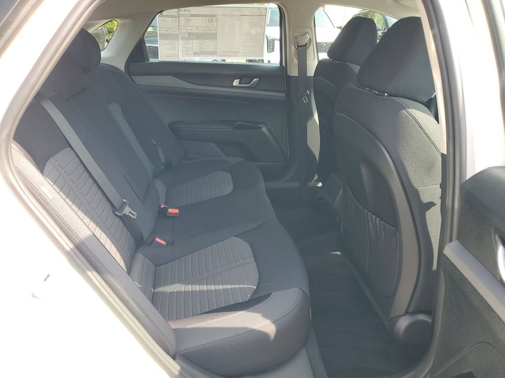 New 2026 Kia K5 LXS FWD image 16