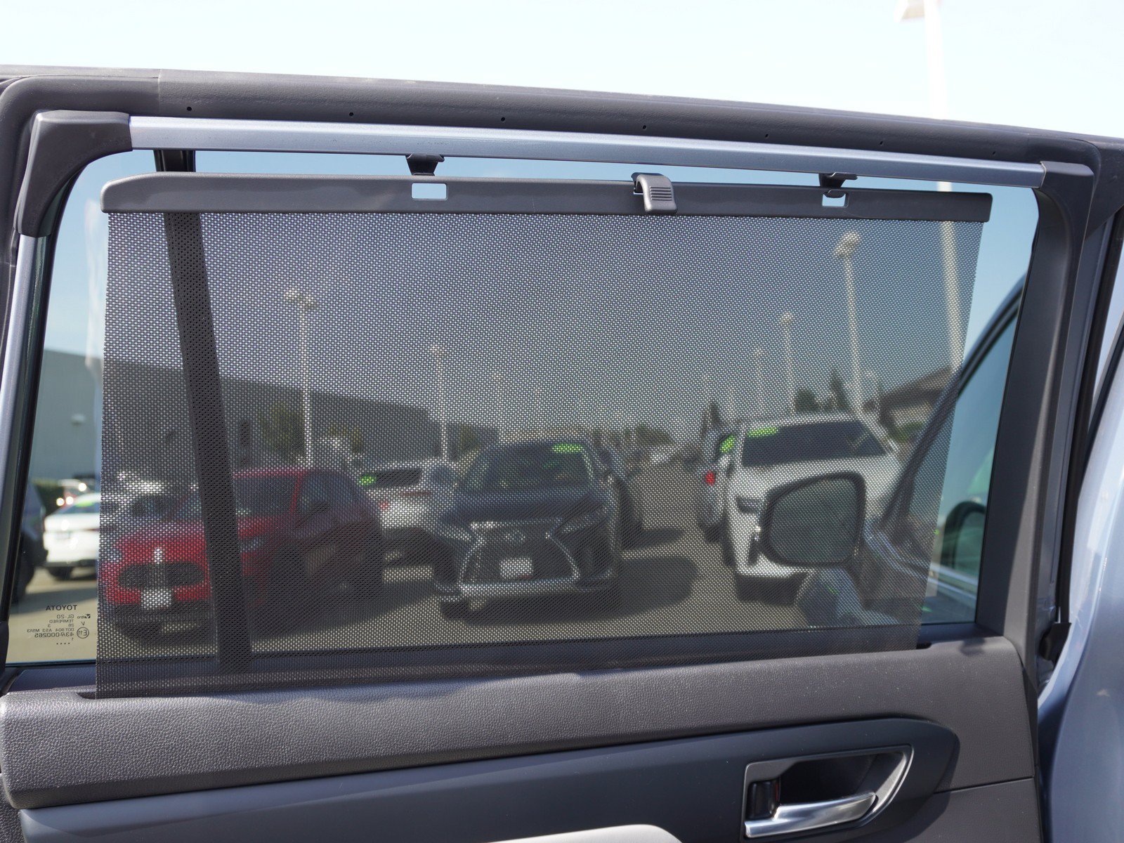 Used 2023 Toyota Highlander XLE AWD/4WD image 12
