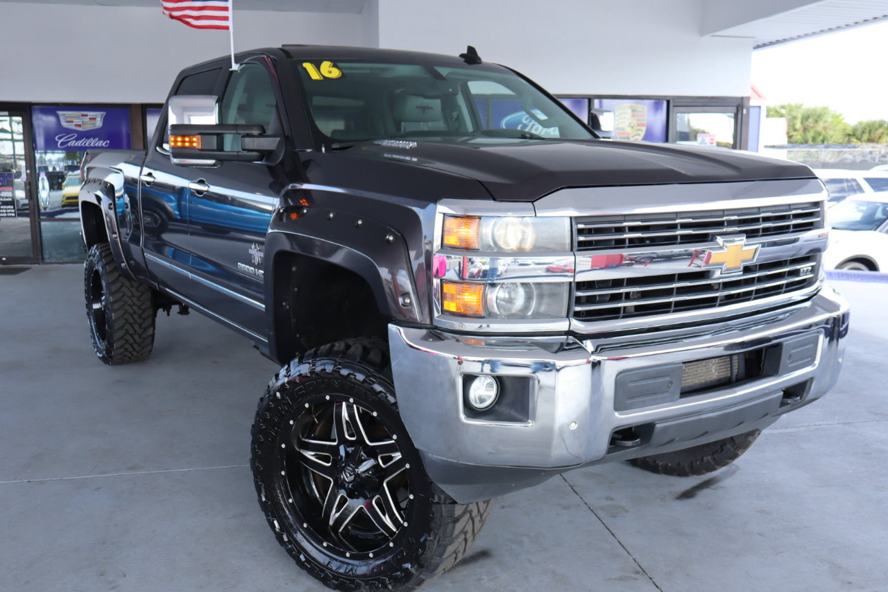 Used 2015 Chevrolet Silverado 2500 LTZ w/ Duramax Plus Package image 2