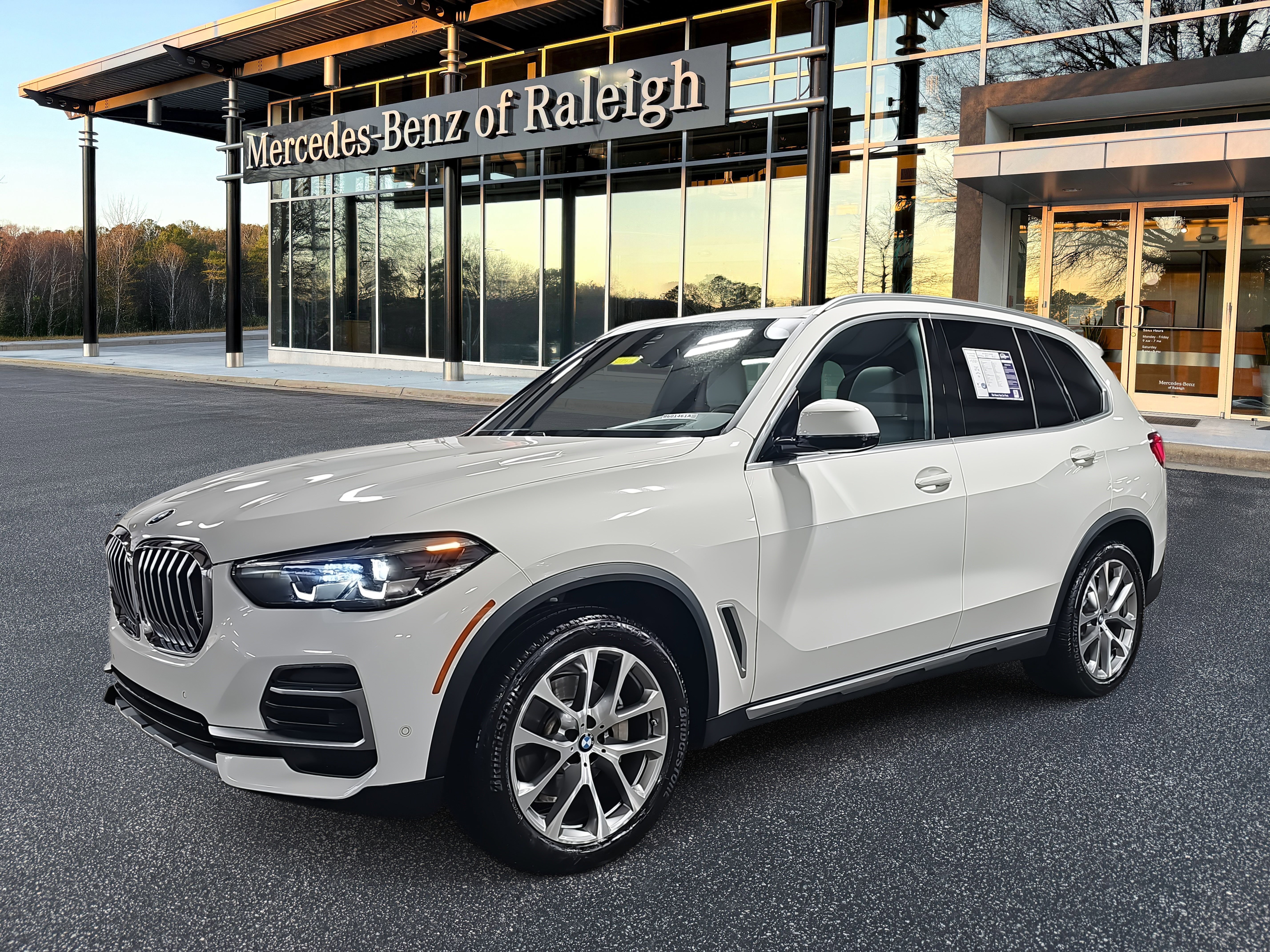Used 2023 BMW X5 xDrive40i w/ Luxury Seating Package