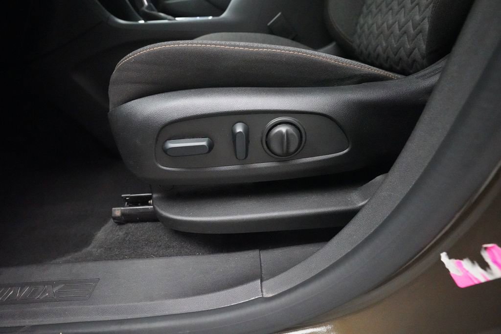 Used 2024 Chevrolet Equinox LT image 29