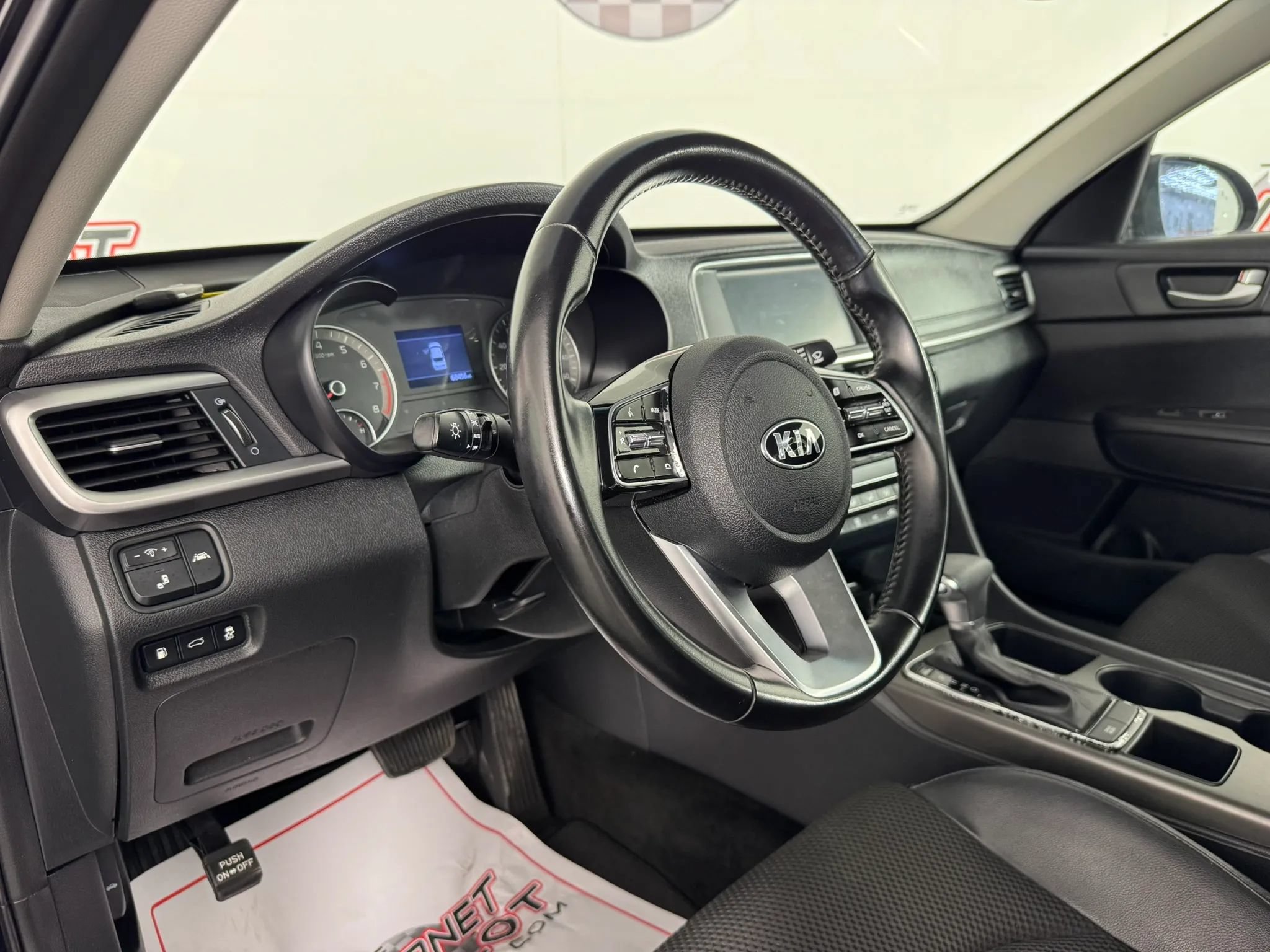 Used 2020 Kia Optima S FWD image 10