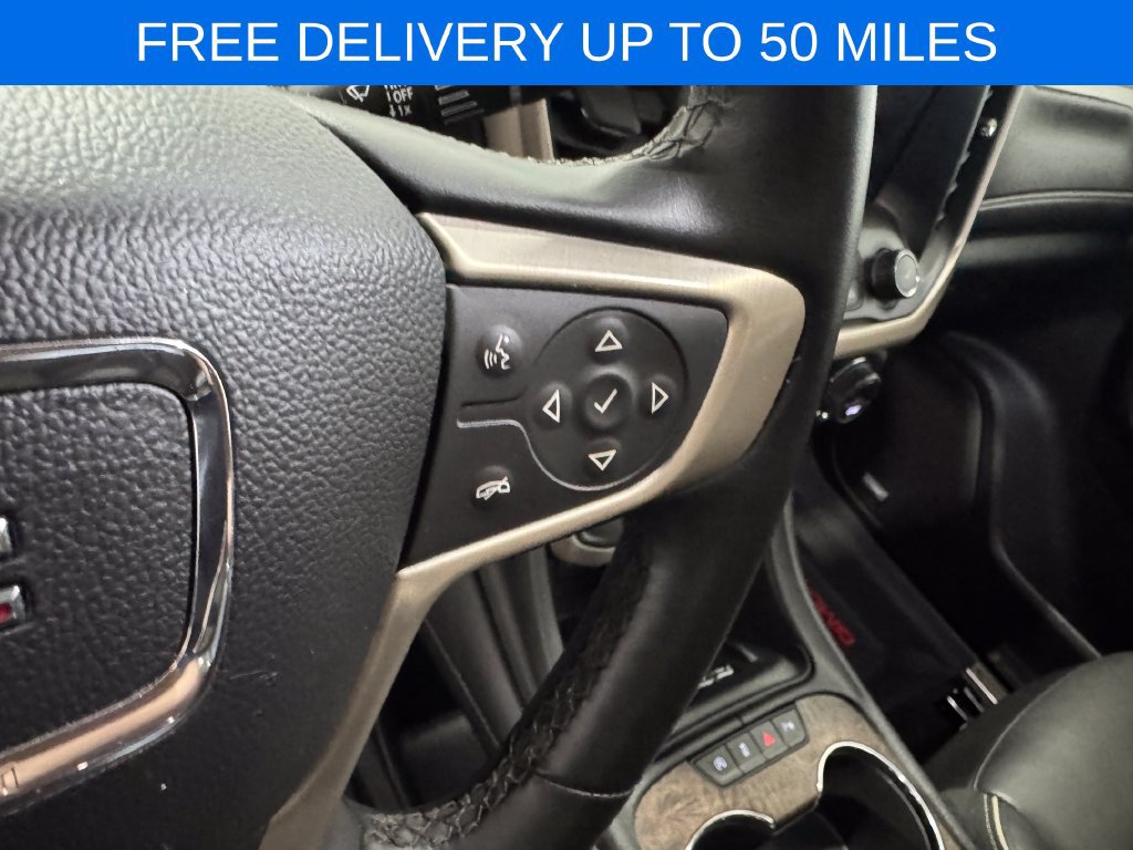 Used 2023 GMC Acadia Denali w/ Denali Ultimate Package AWD/4WD image 7