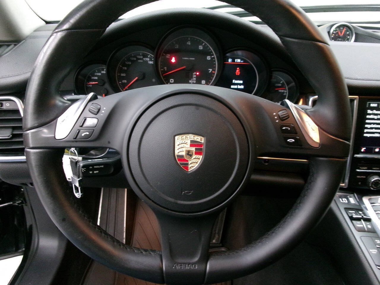 Used 2014 Porsche Panamera 4 AWD/4WD image 33