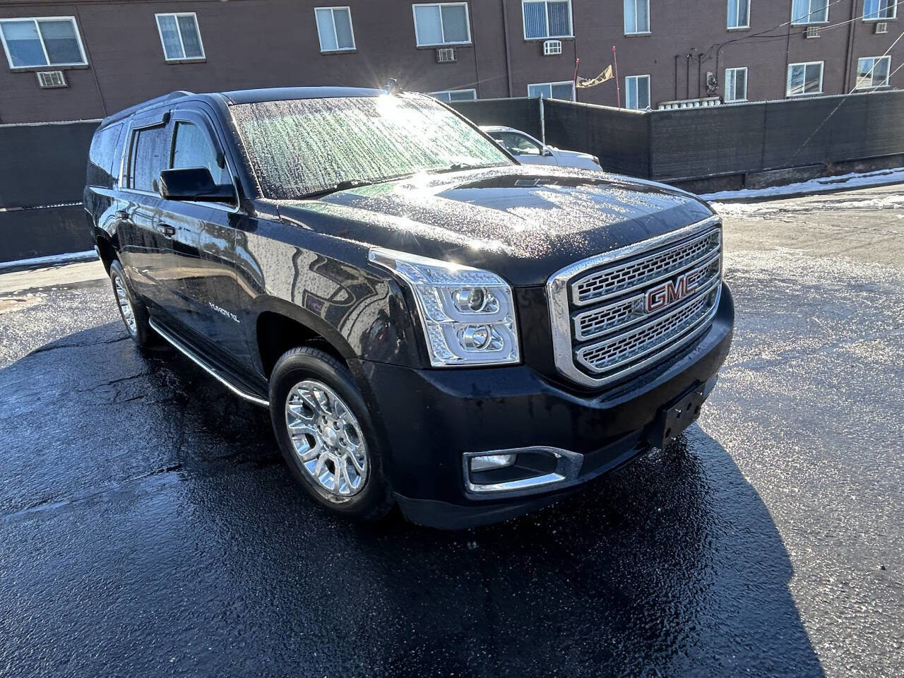Used 2017 GMC Yukon XL SLE image 11