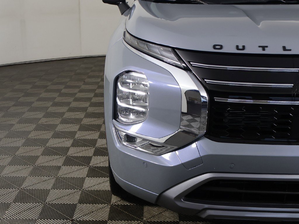 New 2026 Mitsubishi Outlander SEL image 18