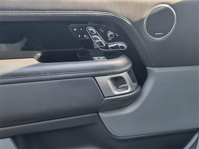 Used 2022 Land Rover Range Rover Autobiography image 7