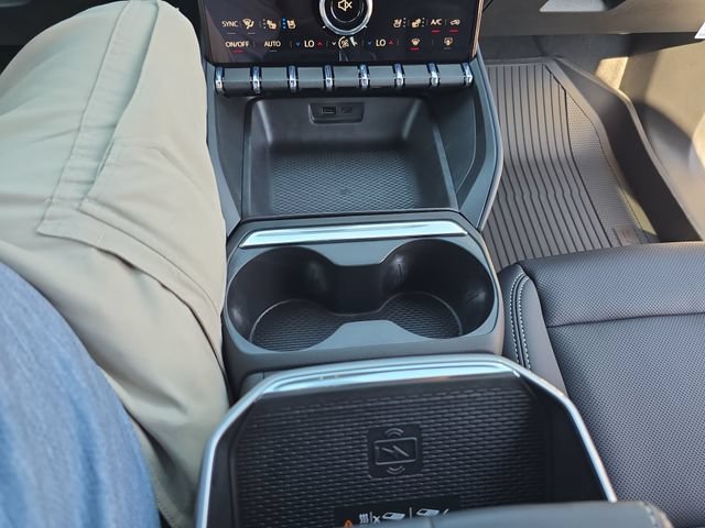 New 2027 GMC Terrain Elevation w/ Elevation Premium Package AWD/4WD image 21
