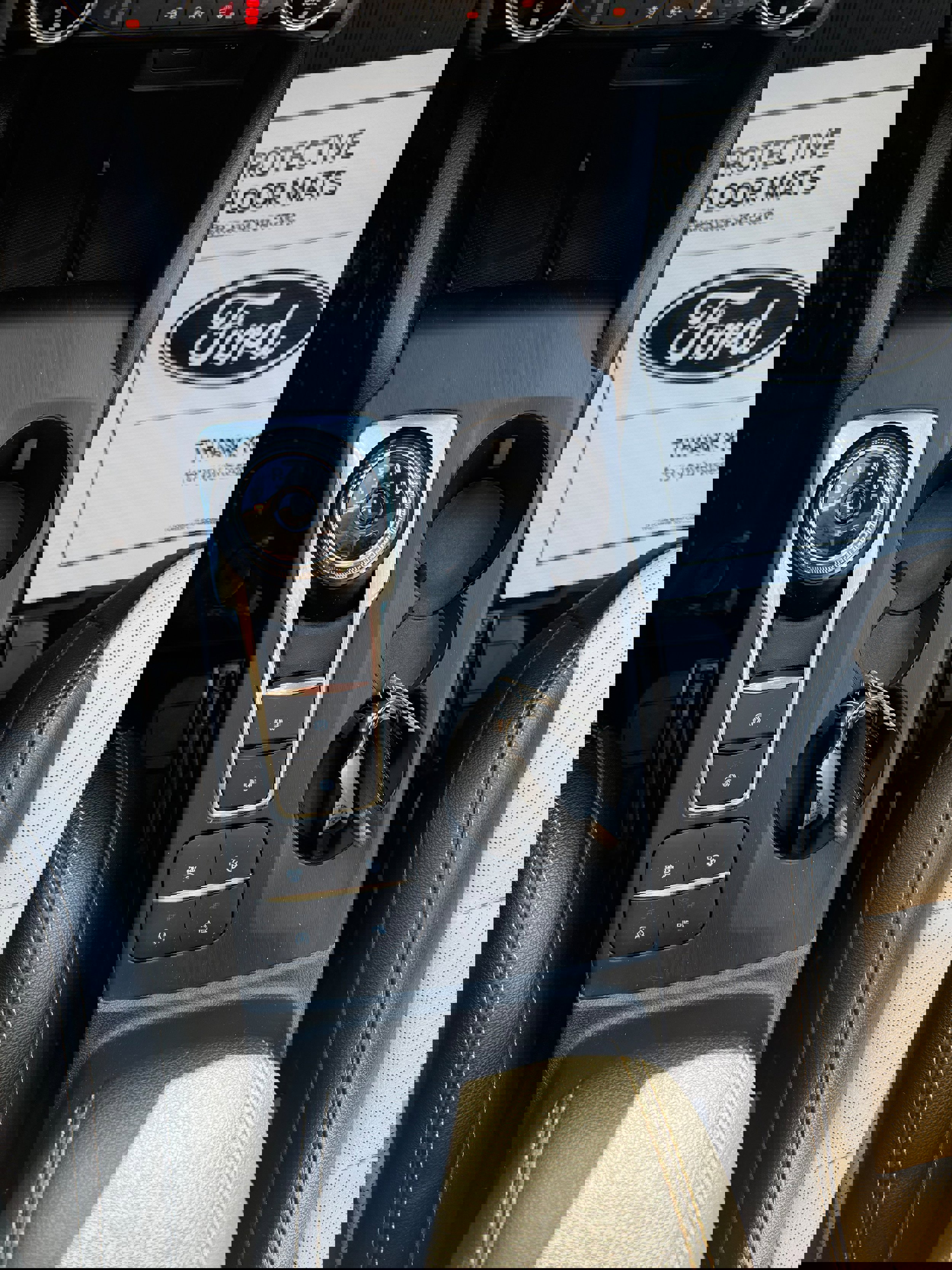 Used 2022 Ford Escape Titanium w/ Titanium Elite Package image 12