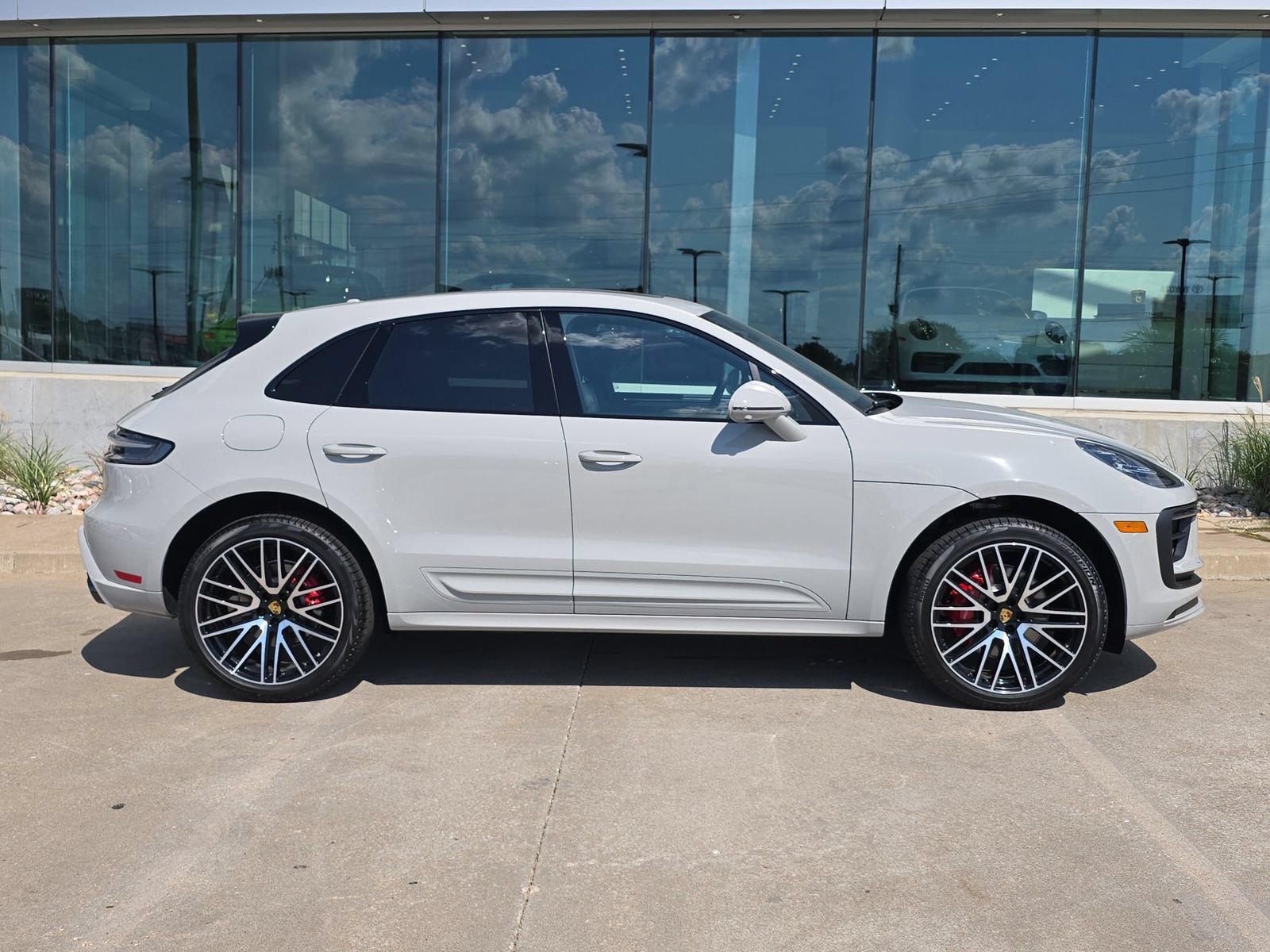 New 2026 Porsche Macan S AWD/4WD image 8