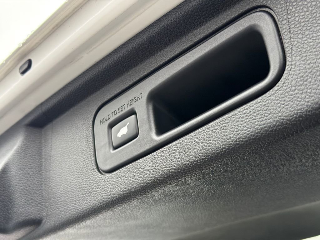 Used 2024 Honda Odyssey Touring image 9