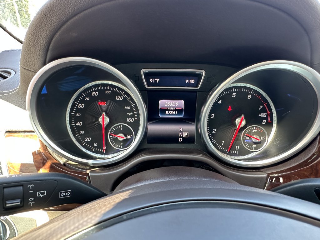 Used 2017 Mercedes-Benz GLS 550 4MATIC image 28