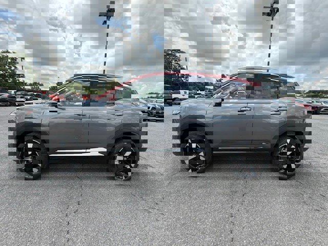 New 2025 Nissan Kicks SR w/ SR Premium Package image 8