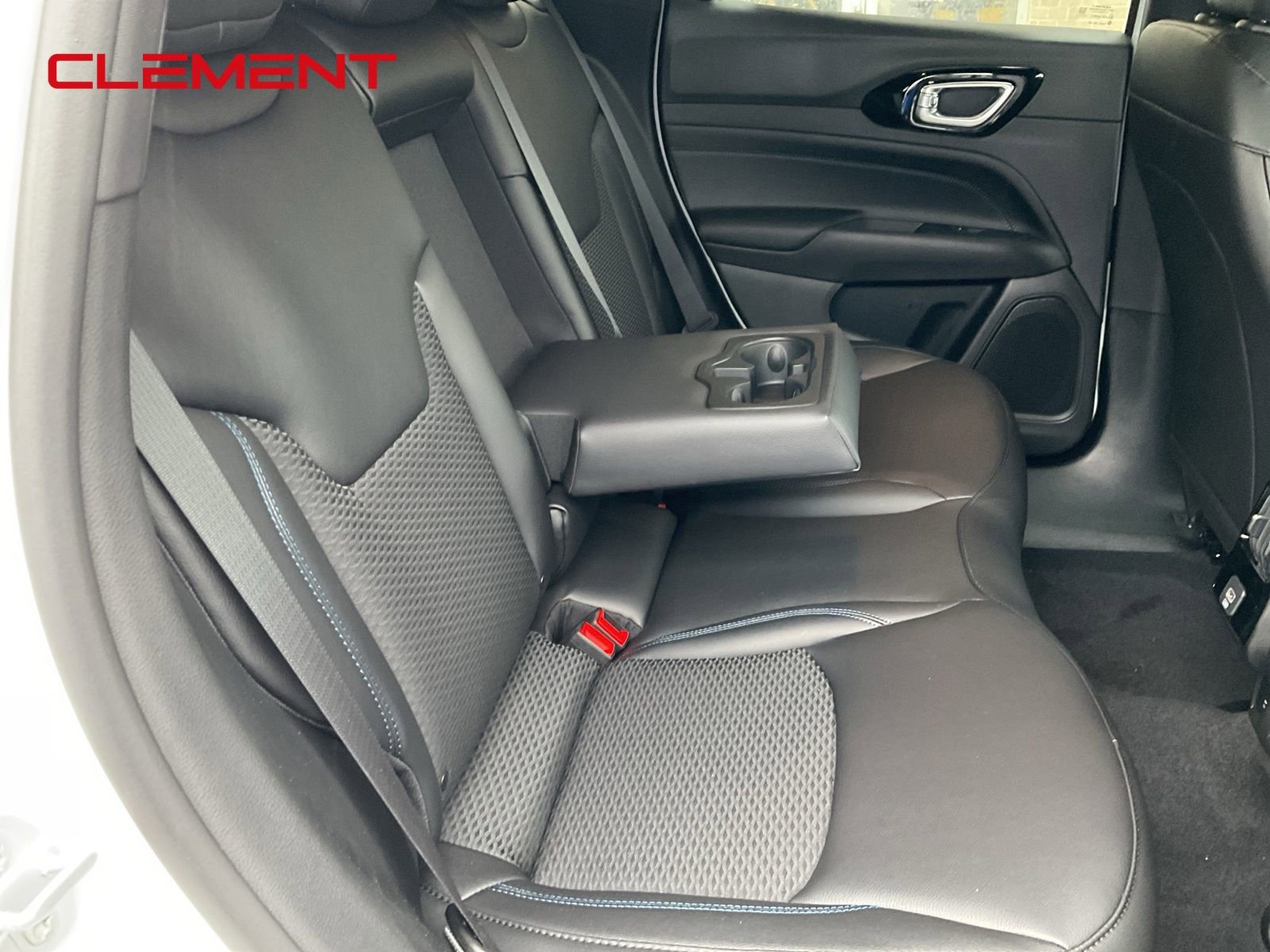 New 2026 Jeep Compass Latitude image 20