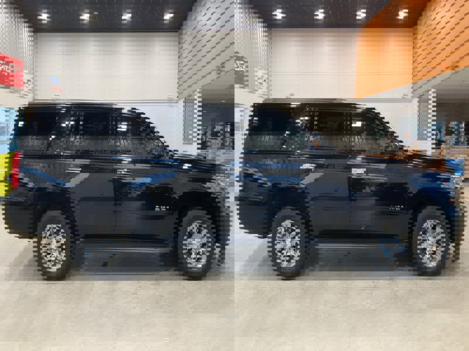 Used 2019 Chevrolet Tahoe LT image 4