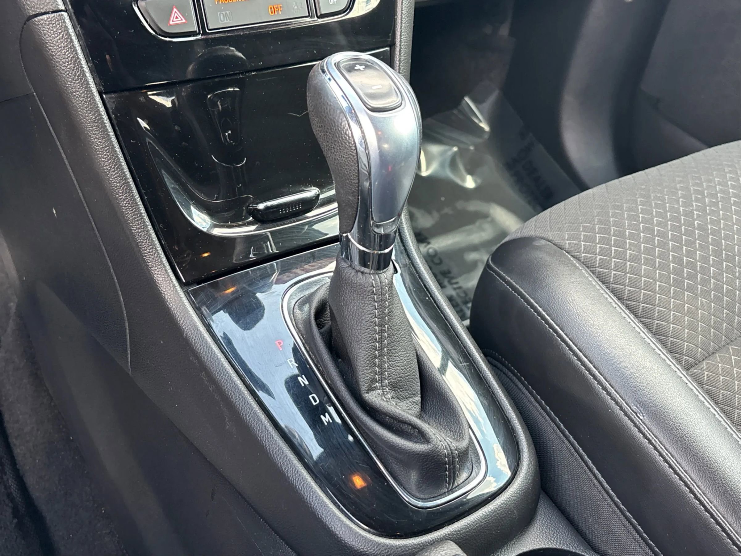 Used 2018 Buick Encore Preferred image 43