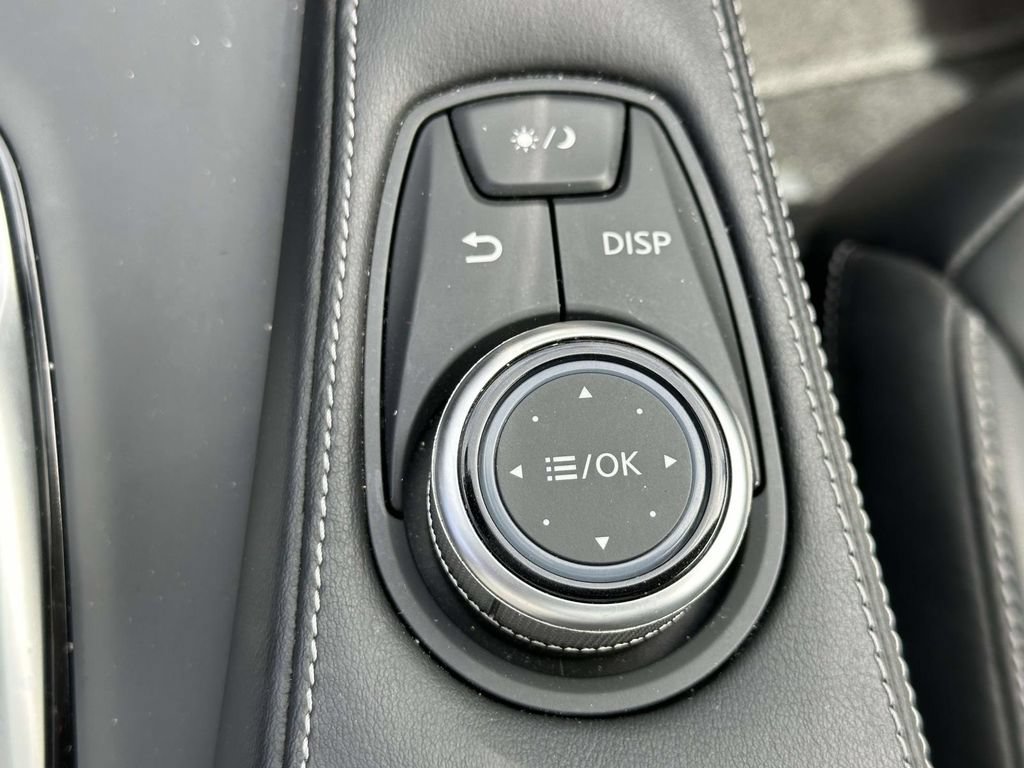 Used 2021 INFINITI QX50 Luxe FWD image 25