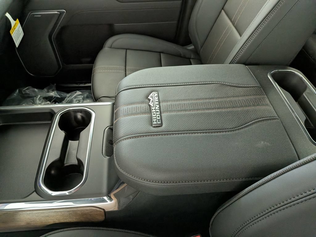 New 2026 Chevrolet Silverado 3500 High Country w/ High Country Premium Package AWD/4WD image 27