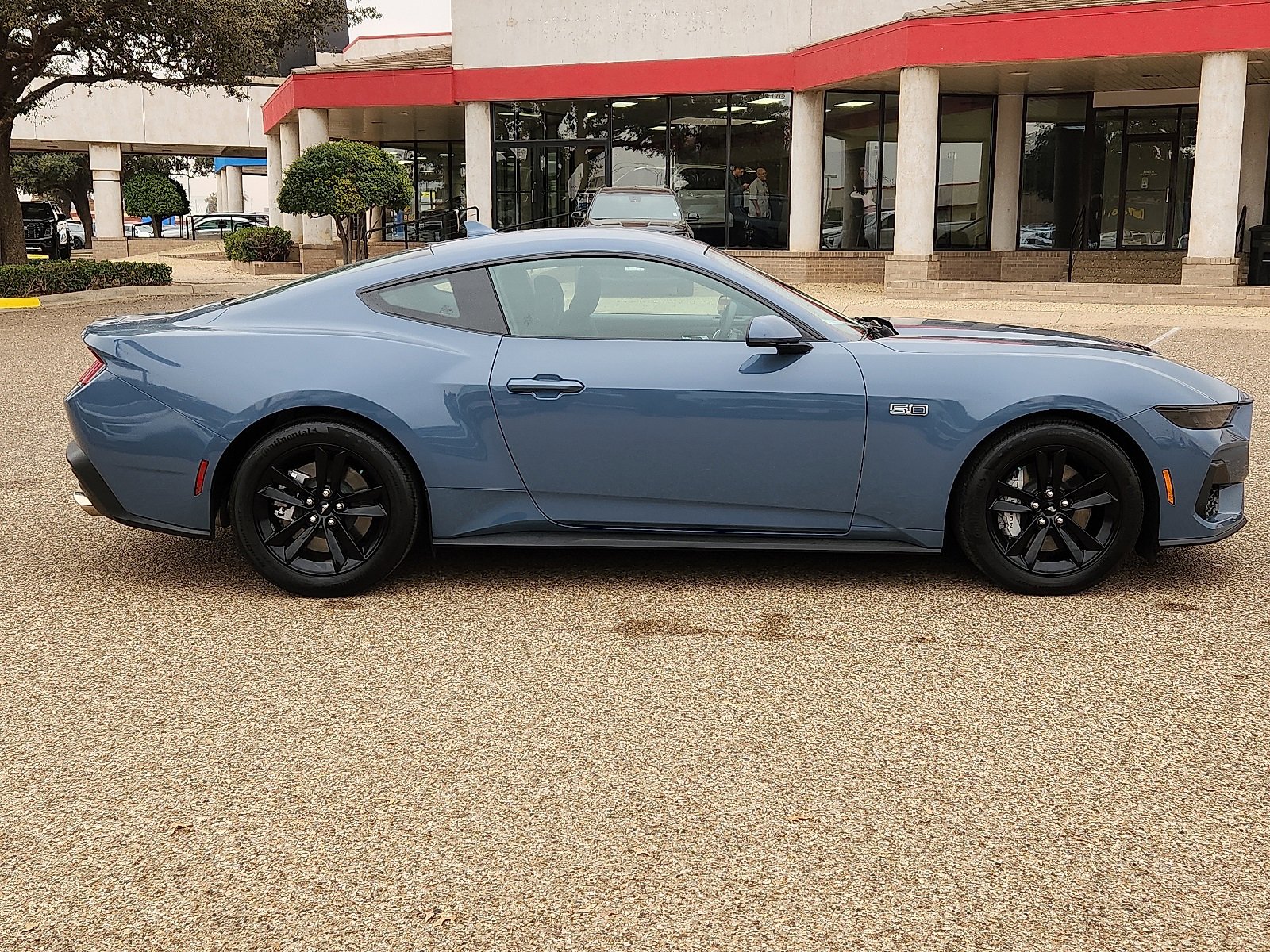 Used 2025 Ford Mustang GT image 5