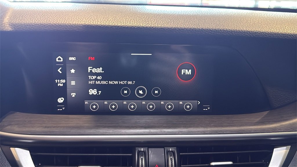 Used 2020 Alfa Romeo Stelvio Ti w/ Nero Edizione image 27