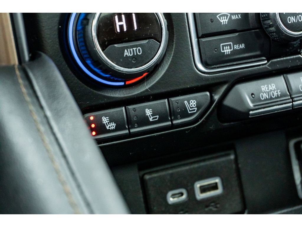 Used 2022 Chevrolet Tahoe High Country w/ Premium Package image 27