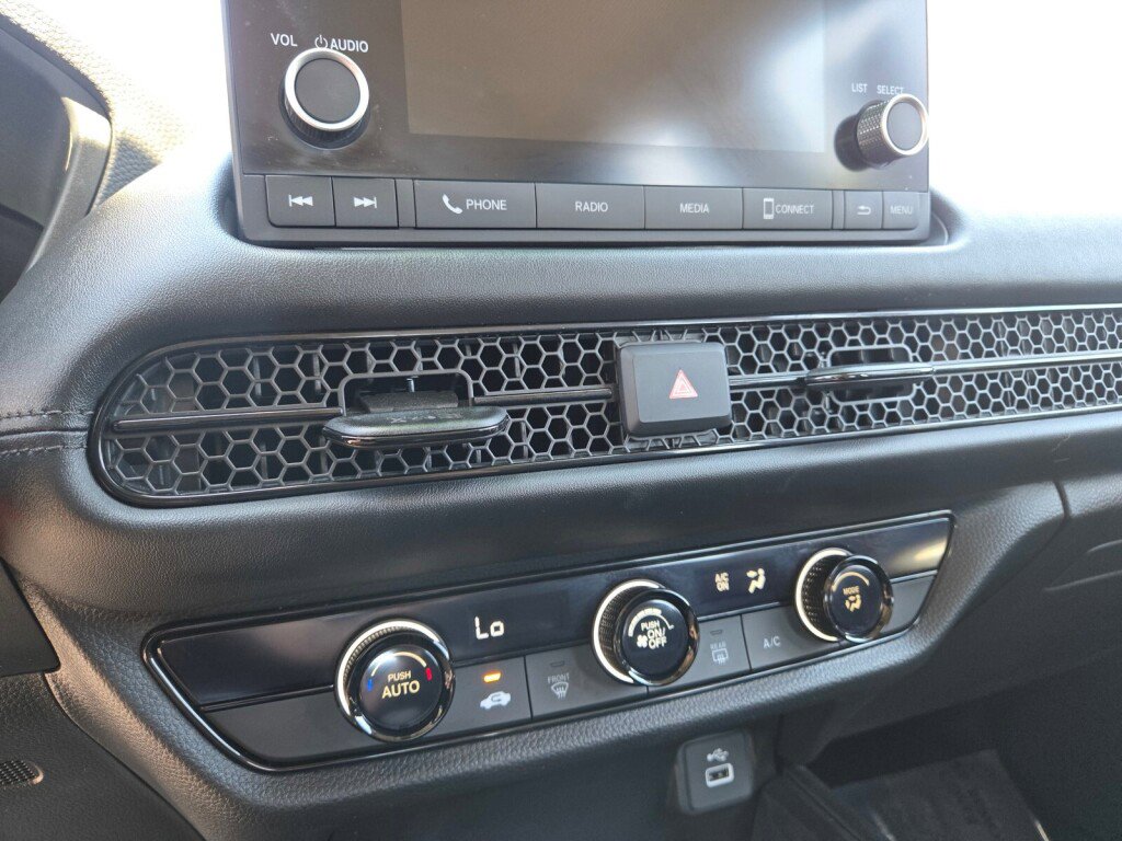 Certified 2023 Honda HR-V LX image 16