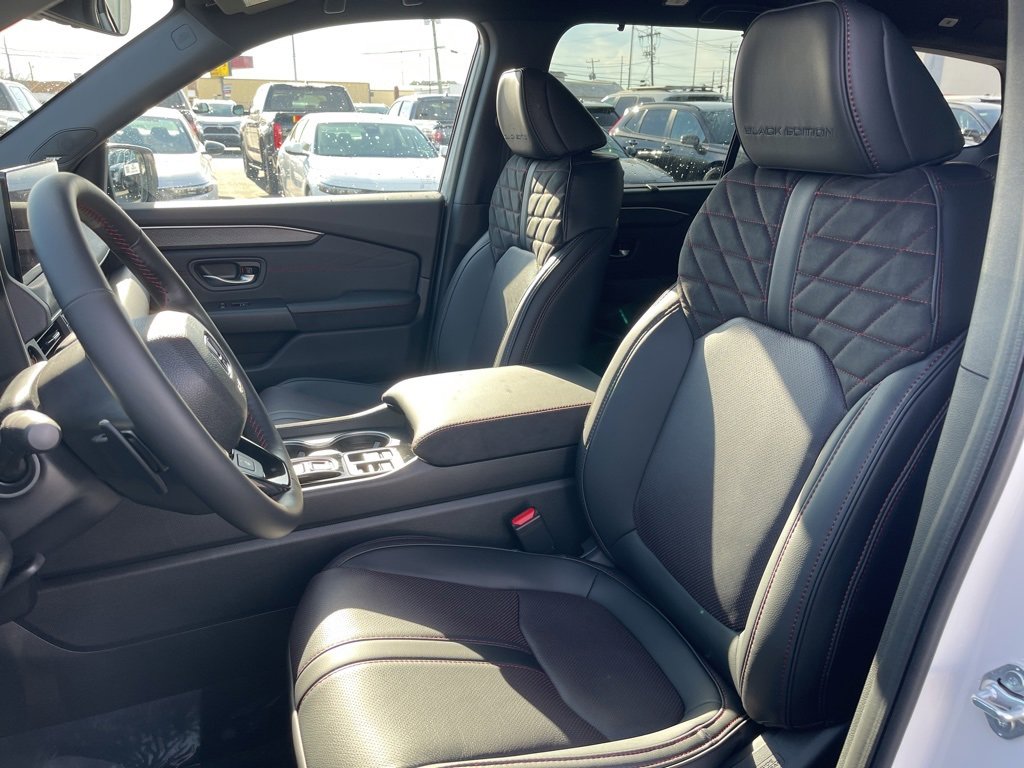 New 2026 Honda Pilot Black Edition image 18