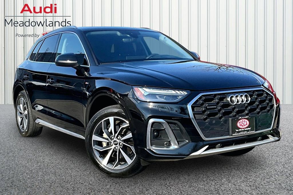 Used 2023 Audi Q5 2.0T Prestige w/ Prestige Package image 3