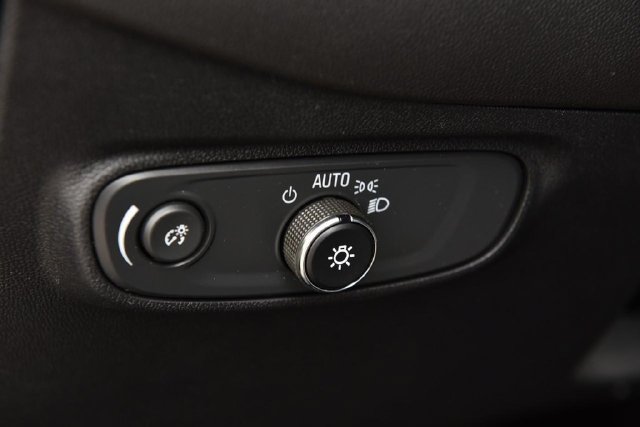 Used 2024 Chevrolet Equinox LS FWD image 9