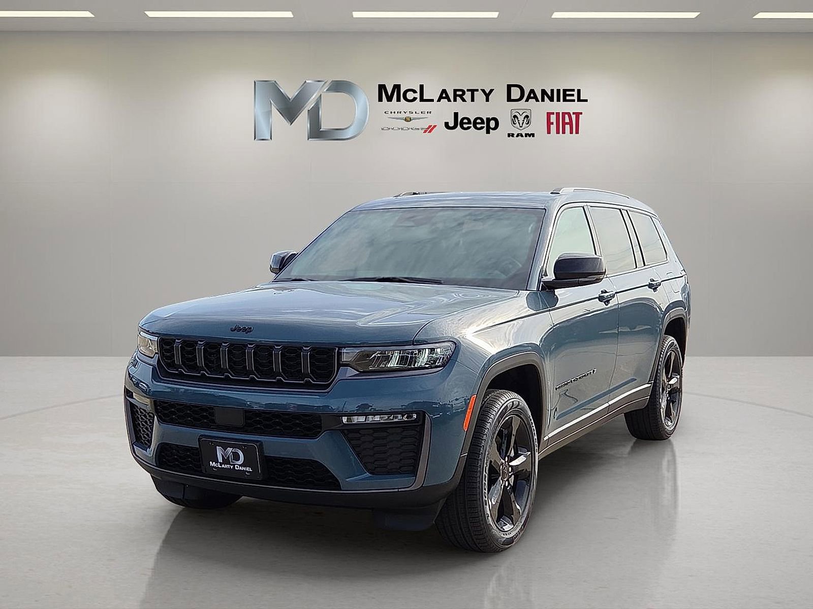 New 2026 Jeep Grand Cherokee L Limited image 2