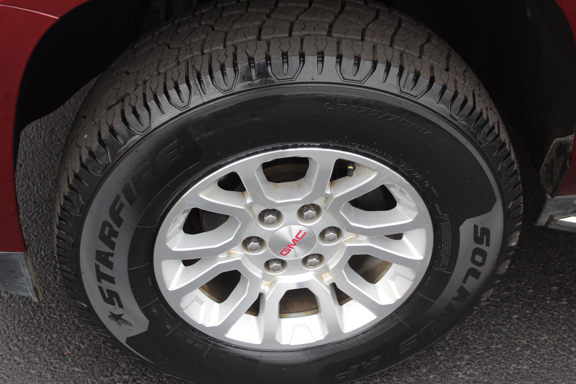 Used 2020 GMC Yukon SLE image 10