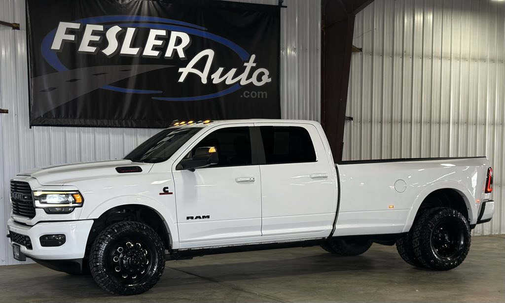 Used 2020 RAM 3500 Laramie image 34