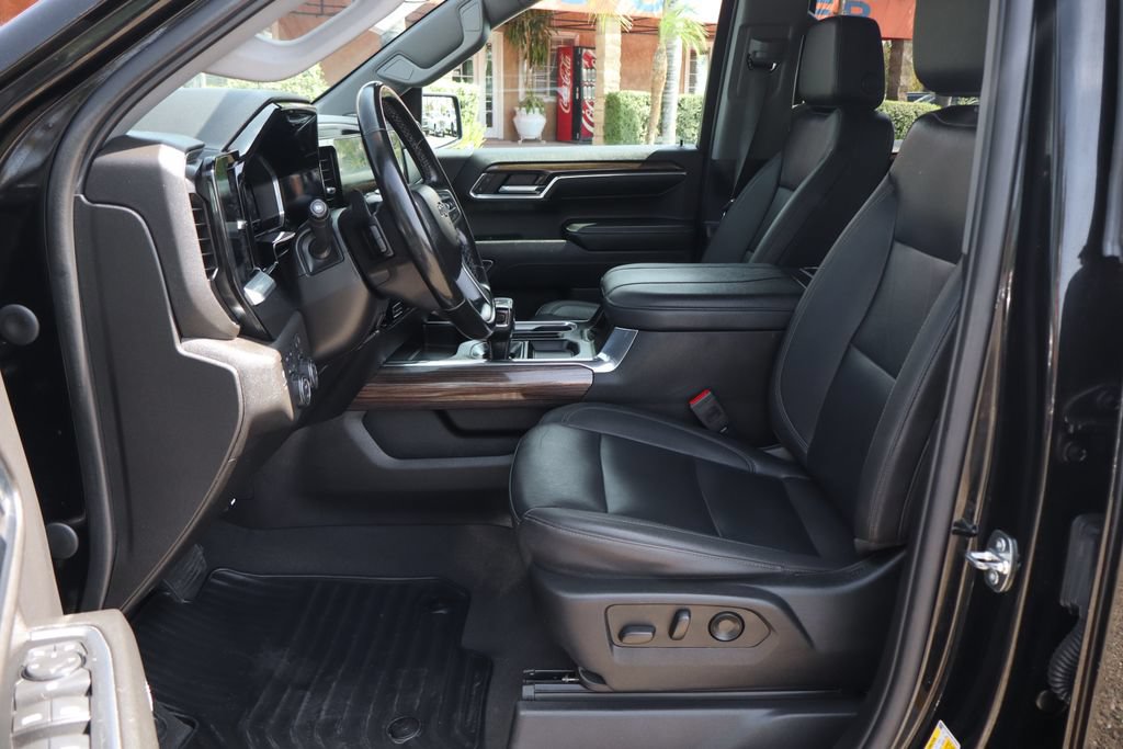 Used 2024 Chevrolet Silverado 1500 RST w/ Convenience Package II AWD/4WD image 48