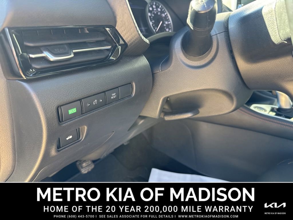 Used 2022 Nissan Sentra SR w/ Midnight Edition image 13