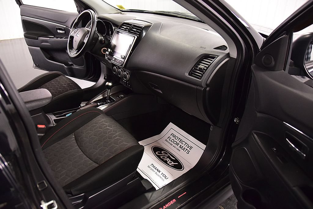 Used 2022 Mitsubishi Outlander Sport SE AWD/4WD image 30