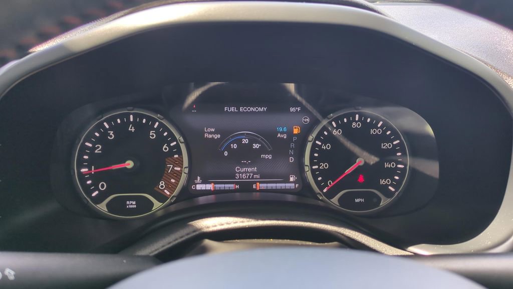 Used 2022 Jeep Renegade Trailhawk AWD/4WD image 26