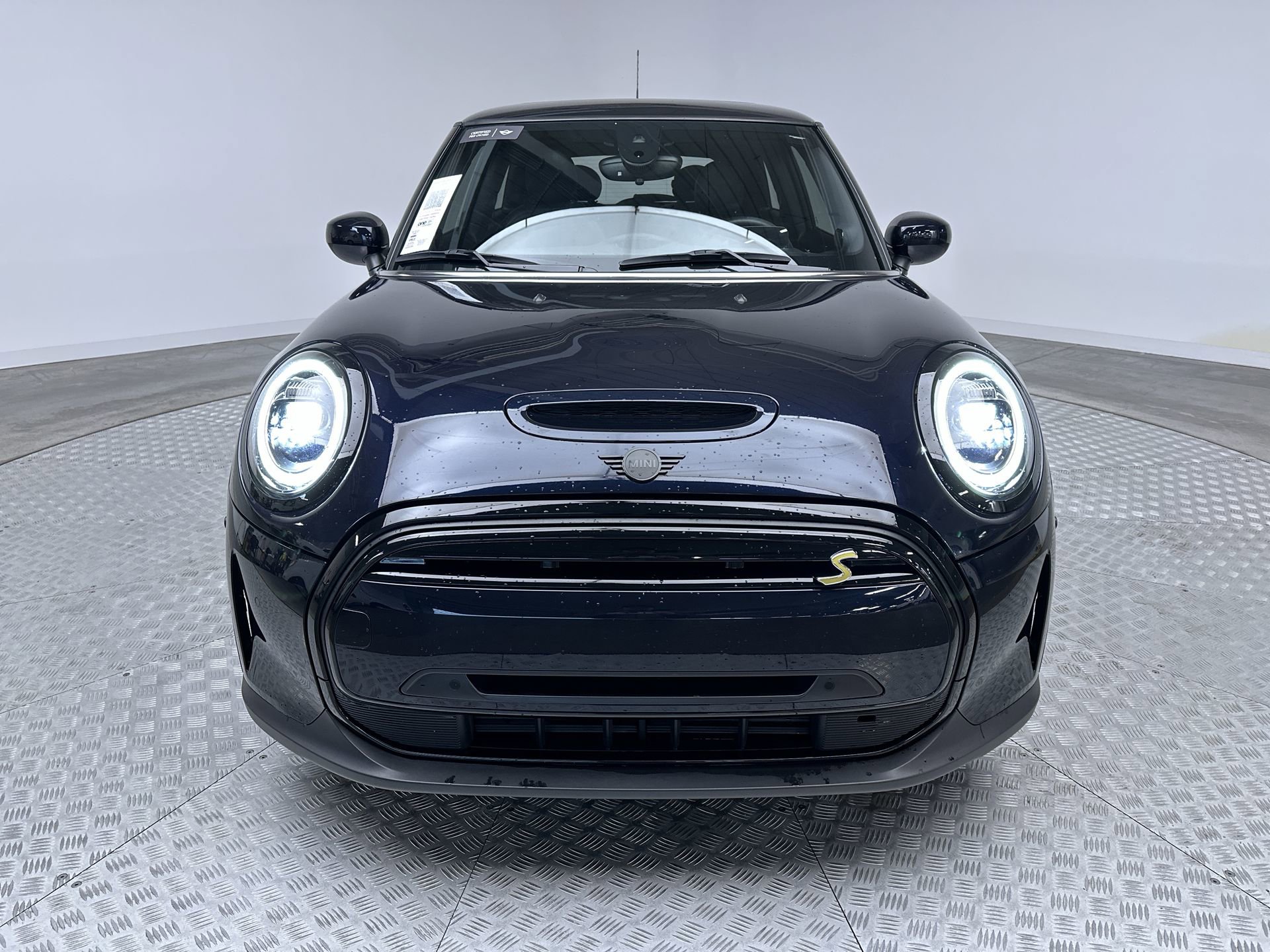Certified 2024 MINI Cooper SE FWD image 30