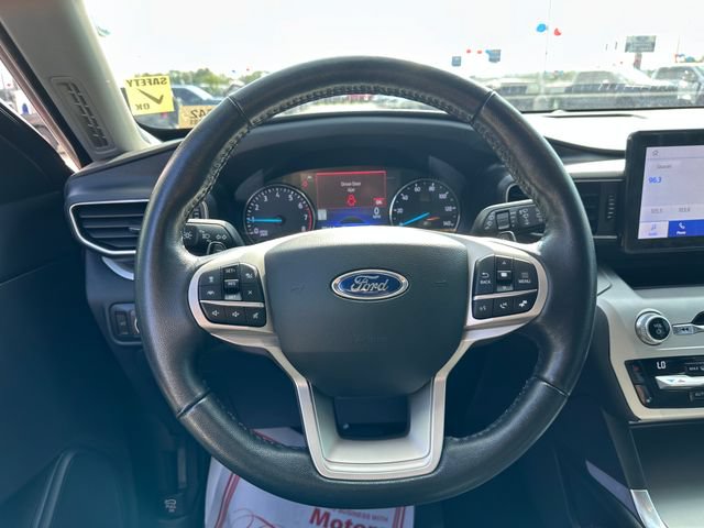 Certified 2020 Ford Explorer XLT w/ Equipment Group 202A AWD/4WD image 20