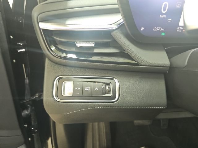 Used 2025 Buick Enclave Sport Touring image 28