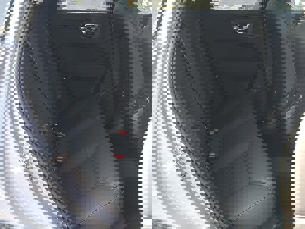 New 2026 Volvo XC60 B5 Plus w/ Protection Package Premier image 19